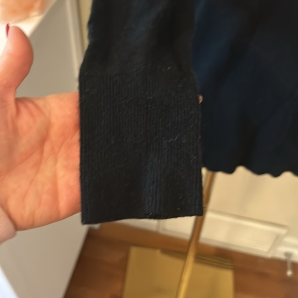 Banana Republic Black, Marino wool sweater size medium boat neck - Picture 6 of 8